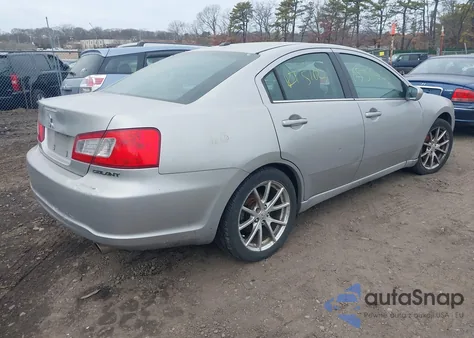 2011 Mitsubishi Galant Es/Se z USA, uszkodzony, nr VIN 4A32B3FF3BE008970
